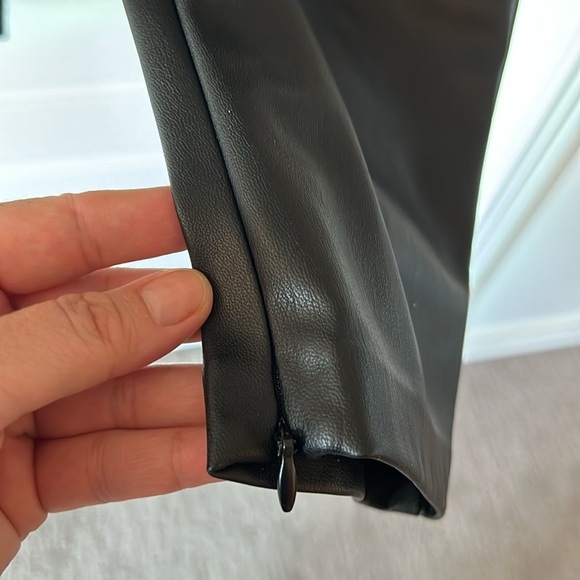 Zara pleather skinny pants - Picture 3 of 6